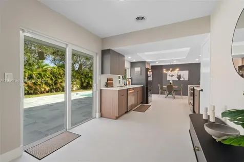 5341 SW 1st Street Plantation FL 33317