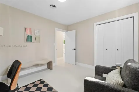 5341 SW 1st Street Plantation FL 33317