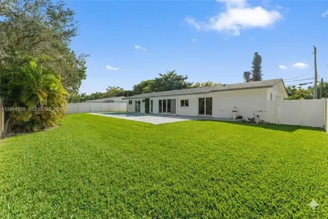 5341 SW 1st Street Plantation FL 33317