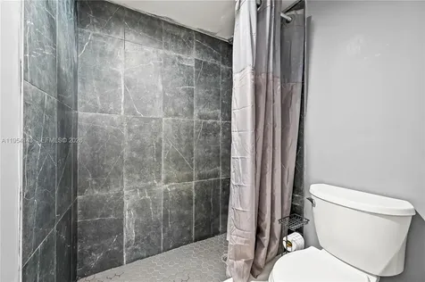 8058 NW 15th Manor Plantation FL 33322