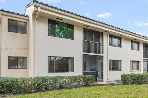 8058 NW 15th Manor Plantation FL 33322