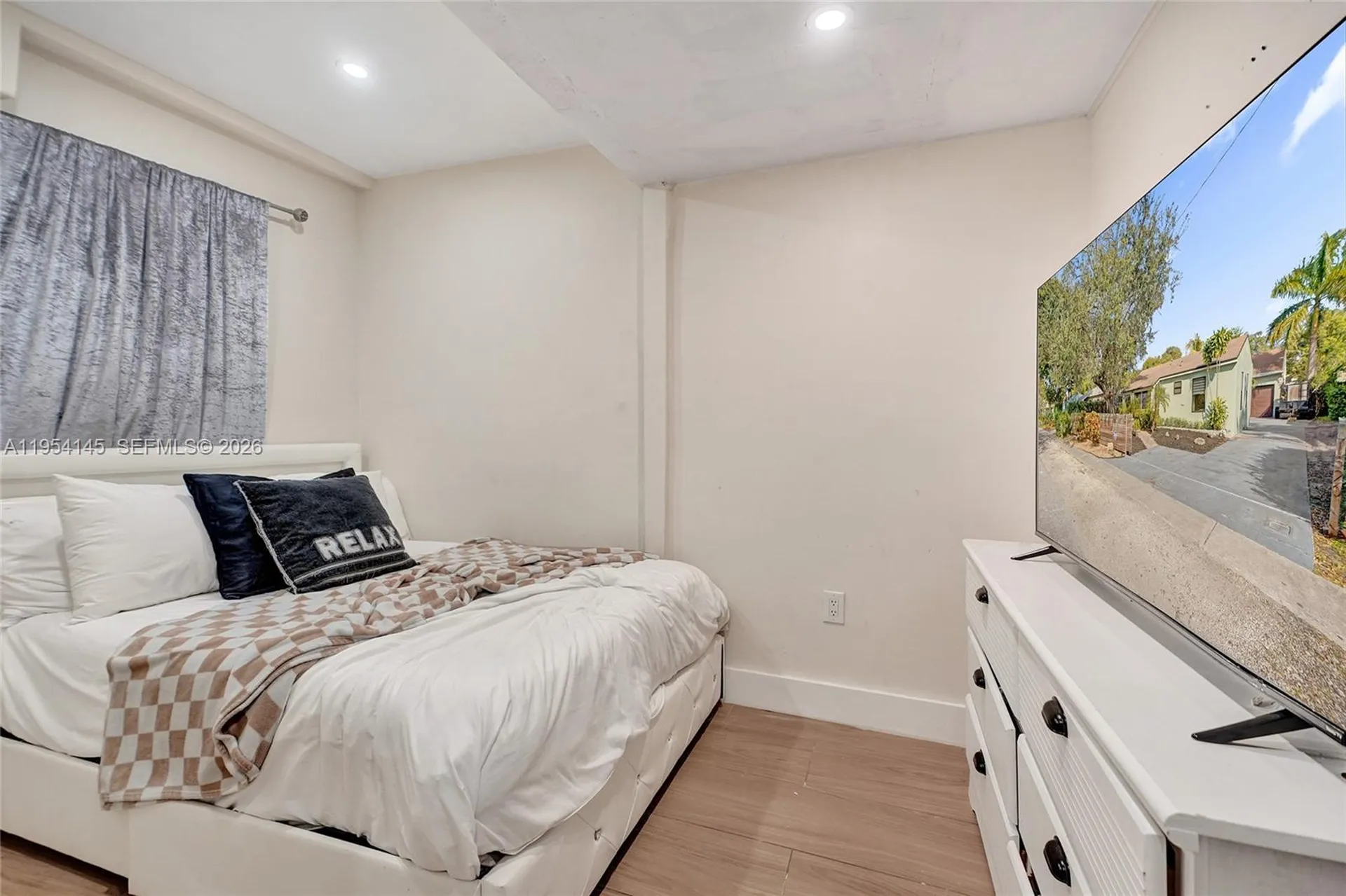 1520 NW 3rd Avenue Fort Lauderdale FL 33311