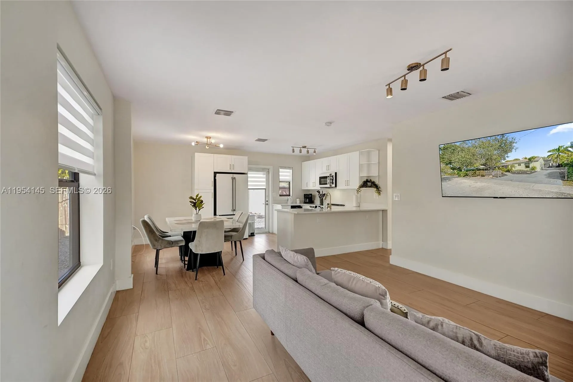 1520 NW 3rd Avenue Fort Lauderdale FL 33311