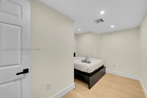 1520 NW 3rd Avenue Fort Lauderdale FL 33311