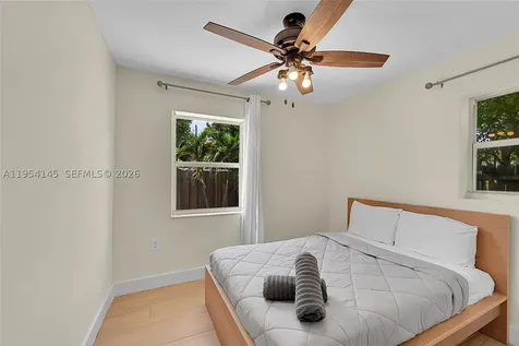 1520 NW 3rd Avenue Fort Lauderdale FL 33311
