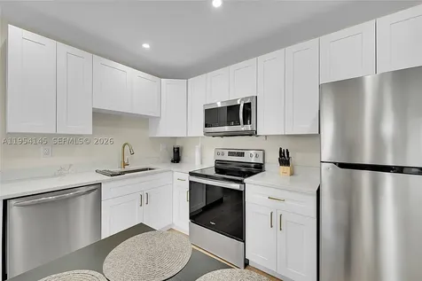 1520 NW 3rd Avenue Fort Lauderdale FL 33311
