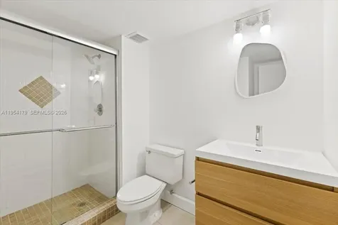 302 Lakeview Drive Weston FL 33326