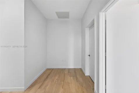 45 SW 9th Street Miami FL 33130