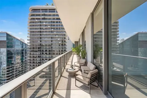 45 SW 9th Street Miami FL 33130