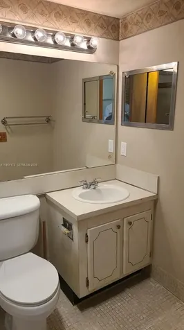 135 Coventry F West Palm Beach FL 33417