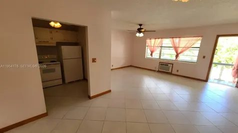135 Coventry F West Palm Beach FL 33417