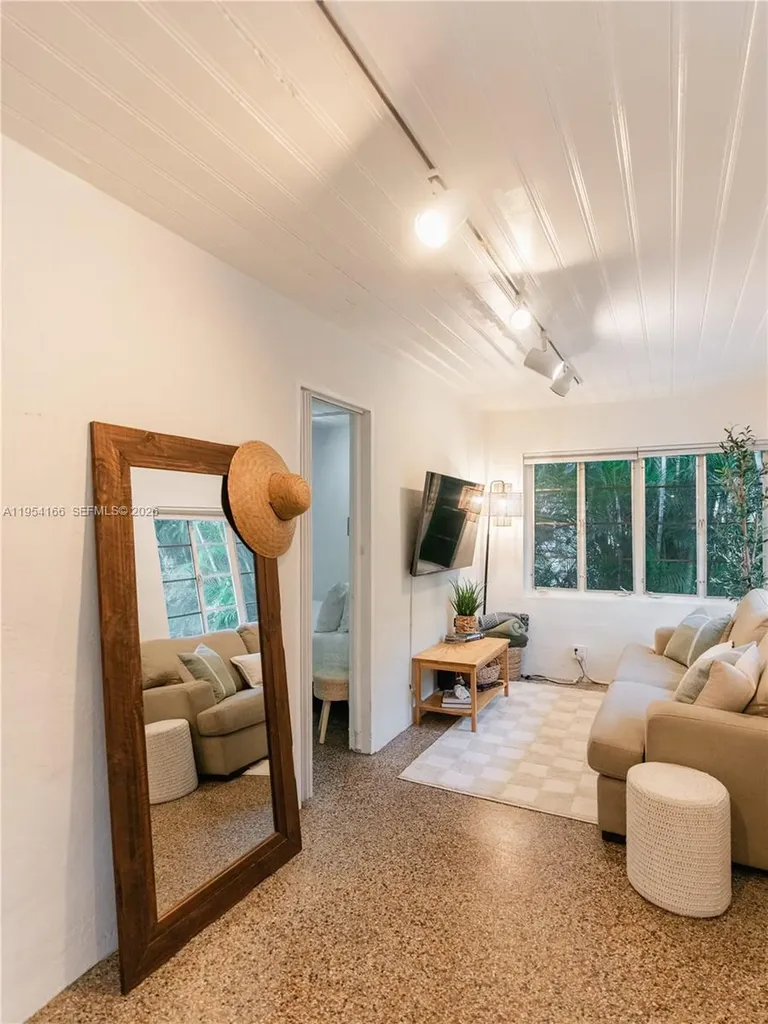 725 SW 2nd Court Fort Lauderdale FL 33312