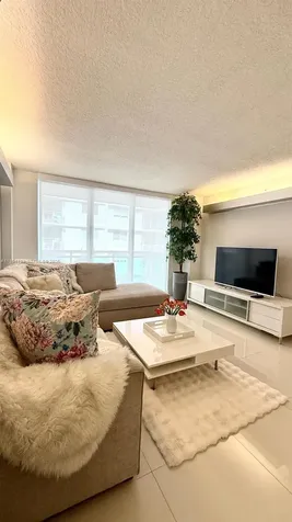 6917 Collins Avenue Miami Beach FL 33141
