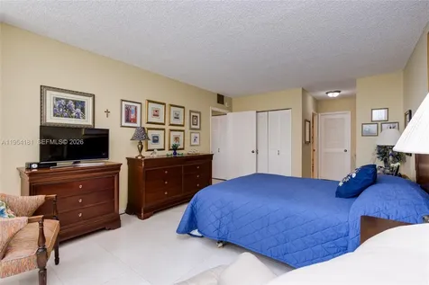2500 Parkview Drive Hallandale Beach FL 33009