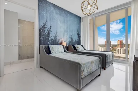 16901 Collins Avenue Sunny Isles Beach FL 33160