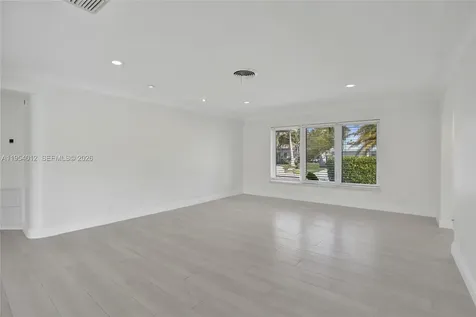 2724 NE 10th Street Pompano Beach FL 33062