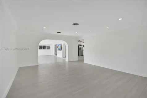 2724 NE 10th Street Pompano Beach FL 33062