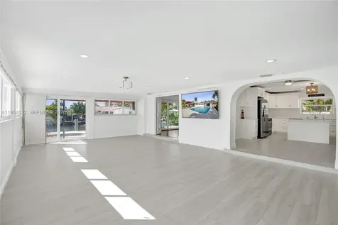 2724 NE 10th Street Pompano Beach FL 33062