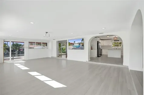2724 NE 10th Street Pompano Beach FL 33062