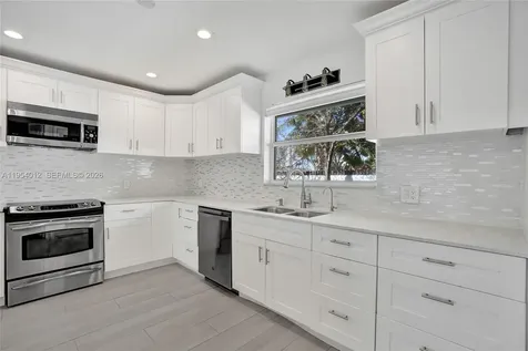 2724 NE 10th Street Pompano Beach FL 33062
