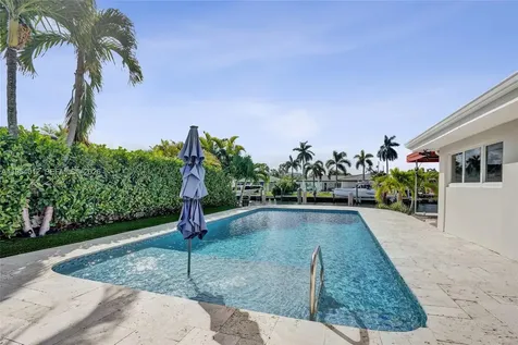 2724 NE 10th Street Pompano Beach FL 33062