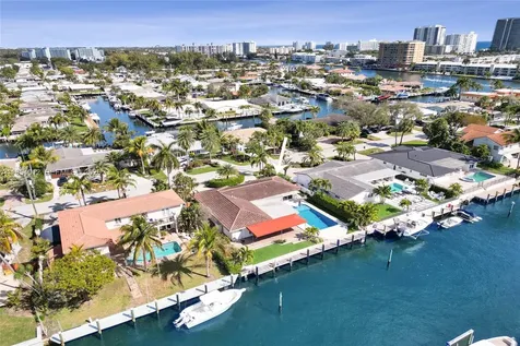 2724 NE 10th Street Pompano Beach FL 33062