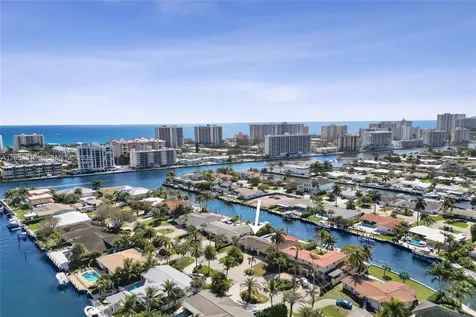 2724 NE 10th Street Pompano Beach FL 33062