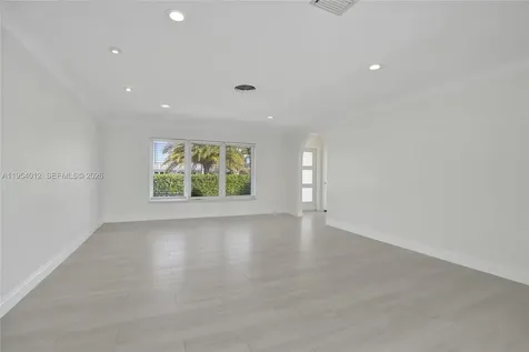 2724 NE 10th Street Pompano Beach FL 33062
