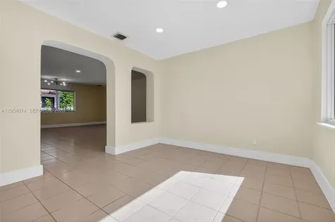 1721 S Treasure Drive North Bay Village FL 33141