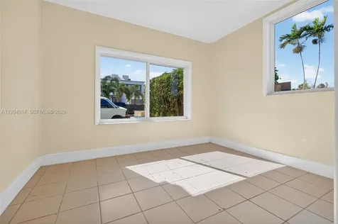 1721 S Treasure Drive North Bay Village FL 33141