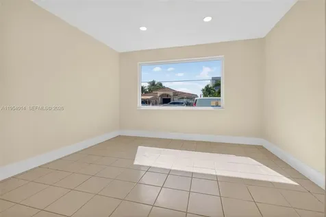 1721 S Treasure Drive North Bay Village FL 33141