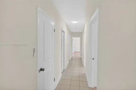 1721 S Treasure Drive North Bay Village FL 33141