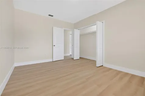 1721 S Treasure Drive North Bay Village FL 33141