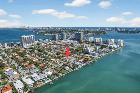 1721 S Treasure Drive North Bay Village FL 33141