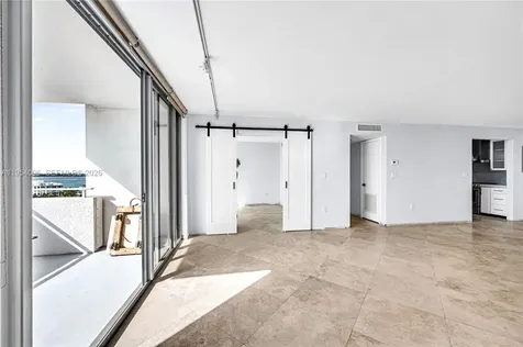 11 Island Avenue Miami Beach FL 33139