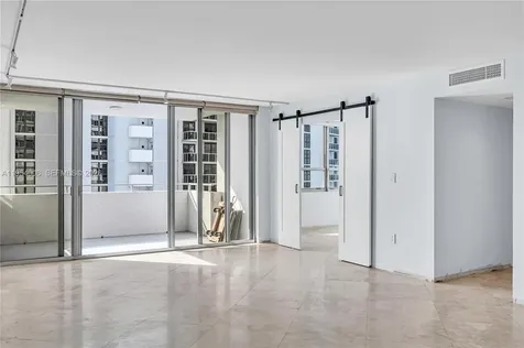 11 Island Avenue Miami Beach FL 33139