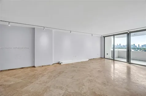 11 Island Avenue Miami Beach FL 33139