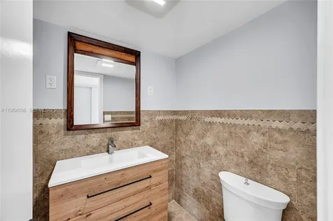 11 Island Avenue Miami Beach FL 33139