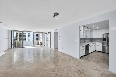 11 Island Avenue Miami Beach FL 33139