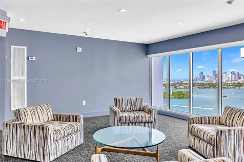 11 Island Avenue Miami Beach FL 33139