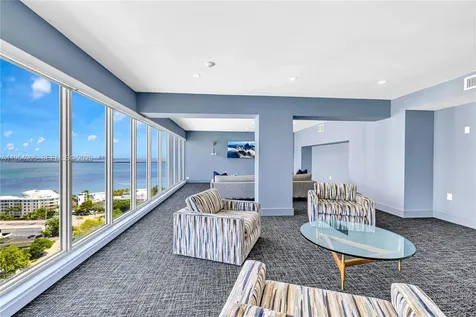 11 Island Avenue Miami Beach FL 33139