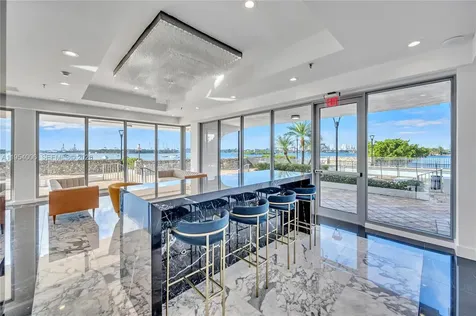 11 Island Avenue Miami Beach FL 33139