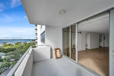 11 Island Avenue Miami Beach FL 33139