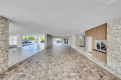 11 Island Avenue Miami Beach FL 33139