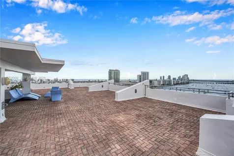 11 Island Avenue Miami Beach FL 33139