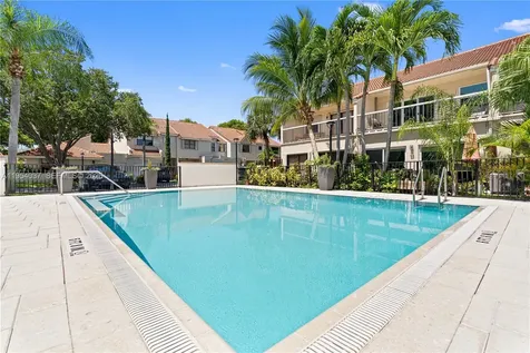 21200 Harbor Way Aventura FL 33180