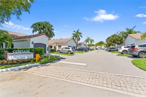21200 Harbor Way Aventura FL 33180