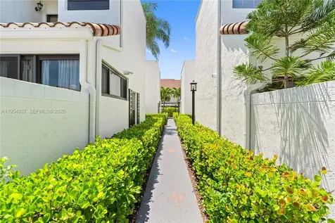21200 Harbor Way Aventura FL 33180