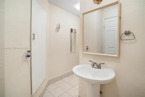 13930 Oak Ridge Drive Davie FL 33325
