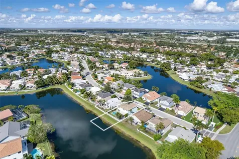 13930 Oak Ridge Drive Davie FL 33325